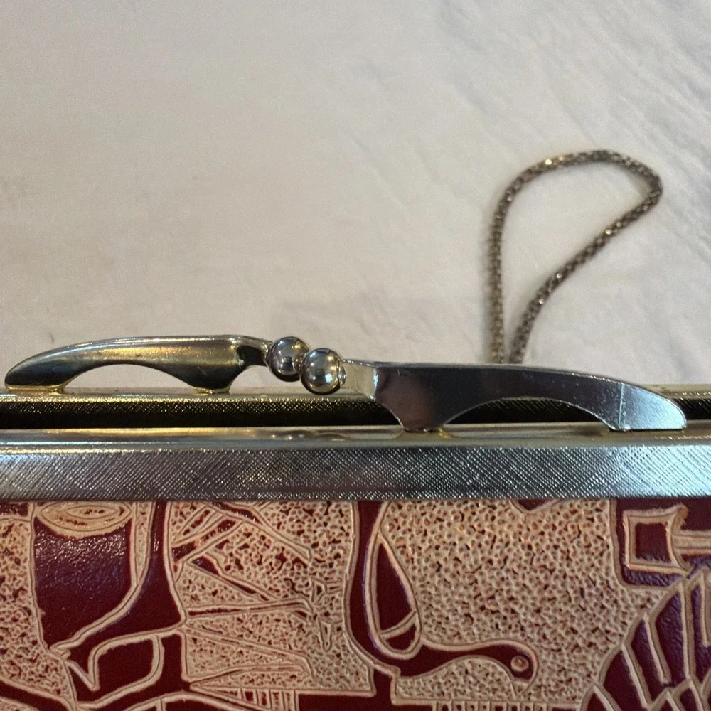 Vtg MCM Egyptian Hieroglyphics Motif Tooled Leather Purse With Gold Tone‎ Chain